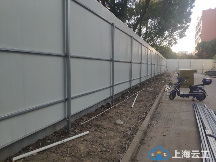上海普陀区工业园夹芯板围挡，彩钢板围挡(图3)