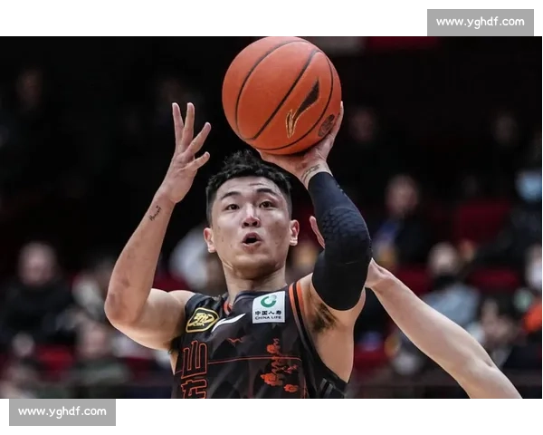 中国男篮力拼约旦 展现新赛季阵容调整与年轻球员潜力 中国男篮力拼约旦 展现新赛季阵容调整与年轻球员潜力