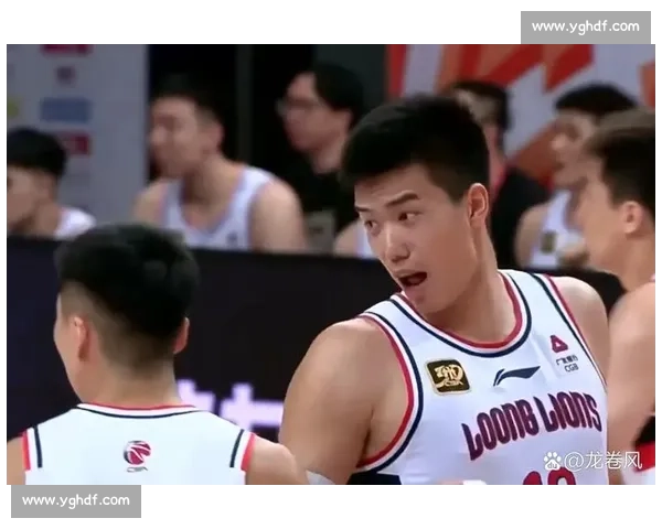 中国男篮蓝队激战墨尔本联队精彩对决全程录像回放